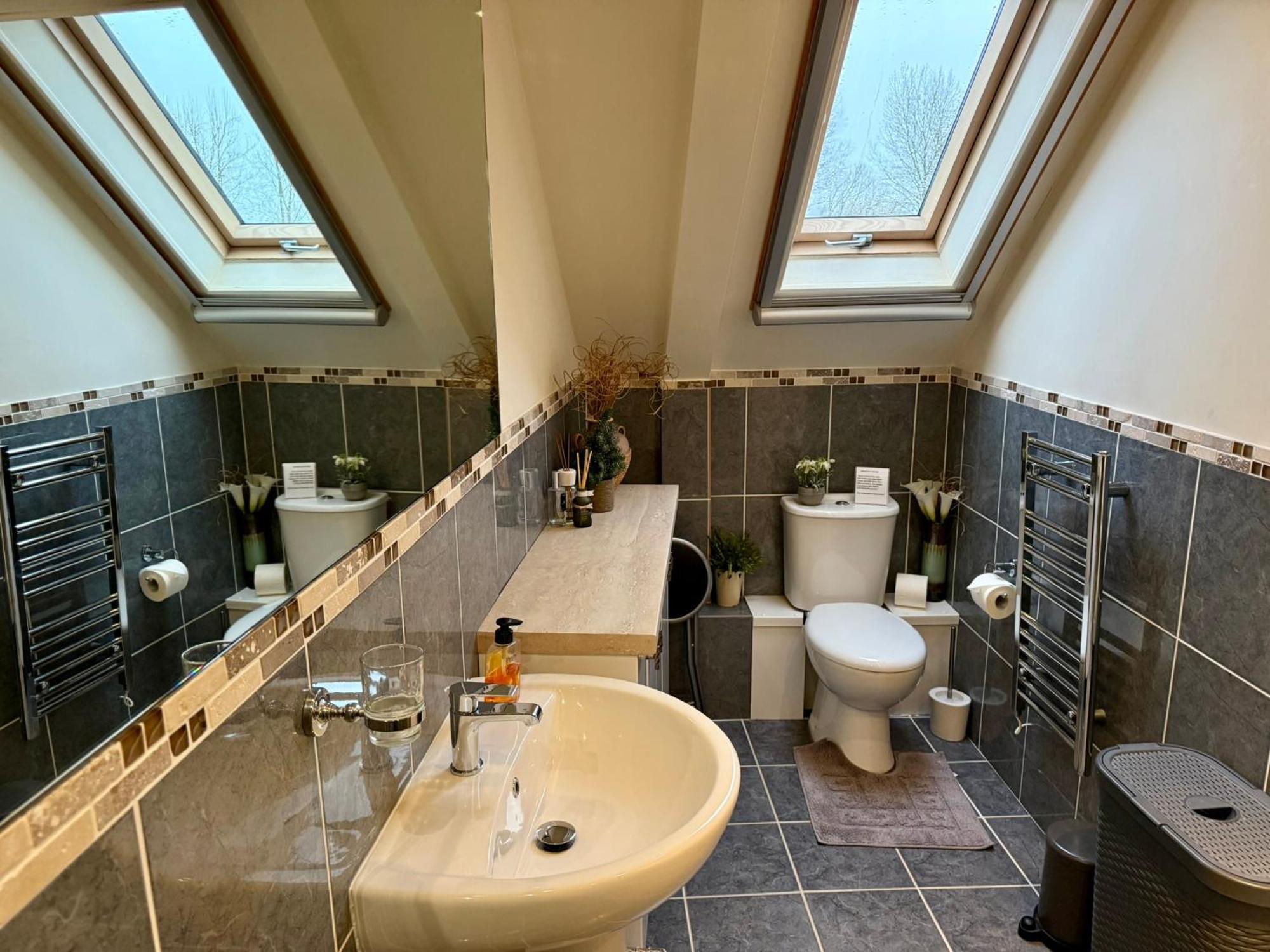 Luxury Kingfisher Lodge, Isis Lake, Within The Cotswold Waterpark Cirencester Ngoại thất bức ảnh