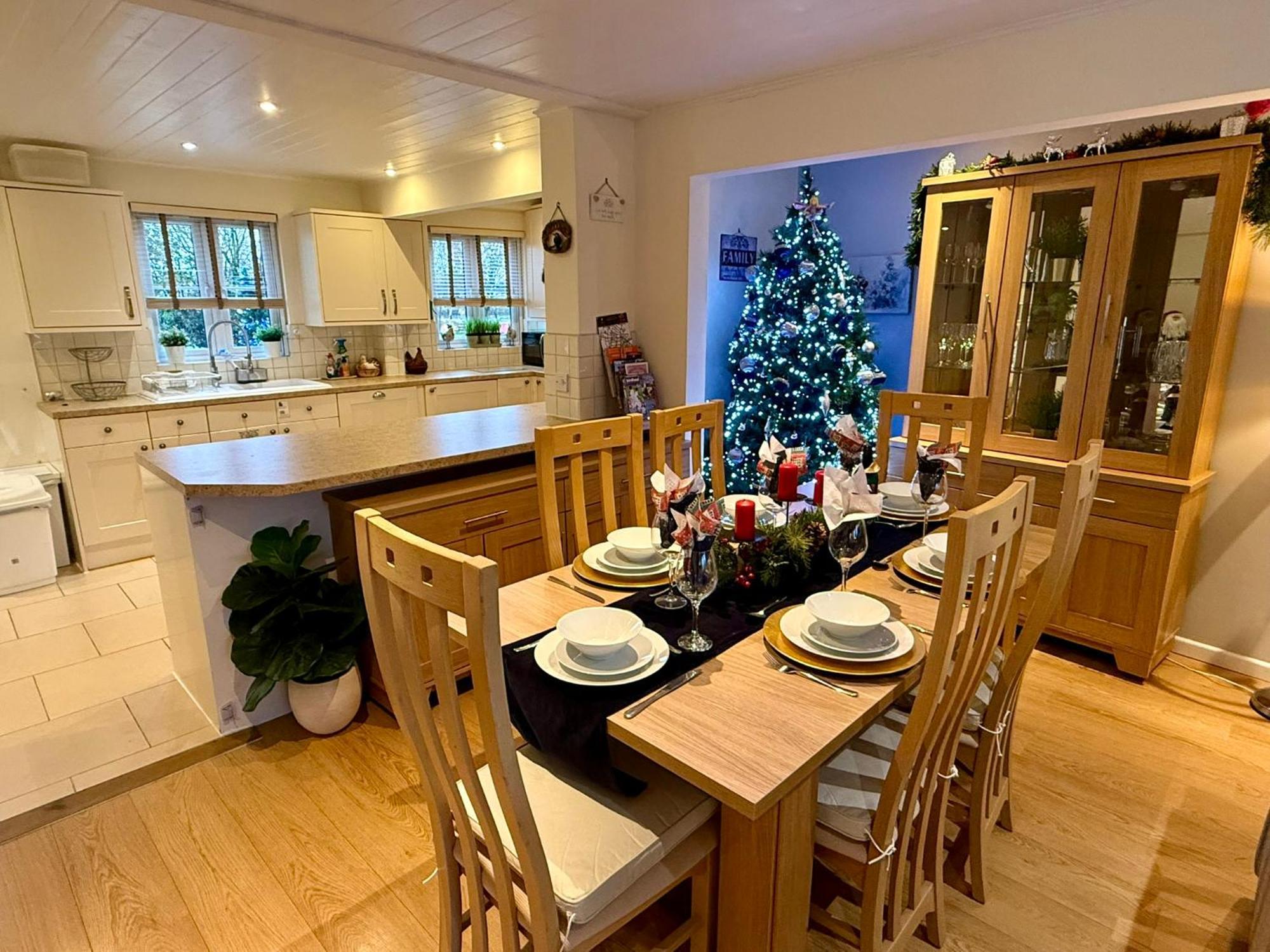 Luxury Kingfisher Lodge, Isis Lake, Within The Cotswold Waterpark Cirencester Ngoại thất bức ảnh