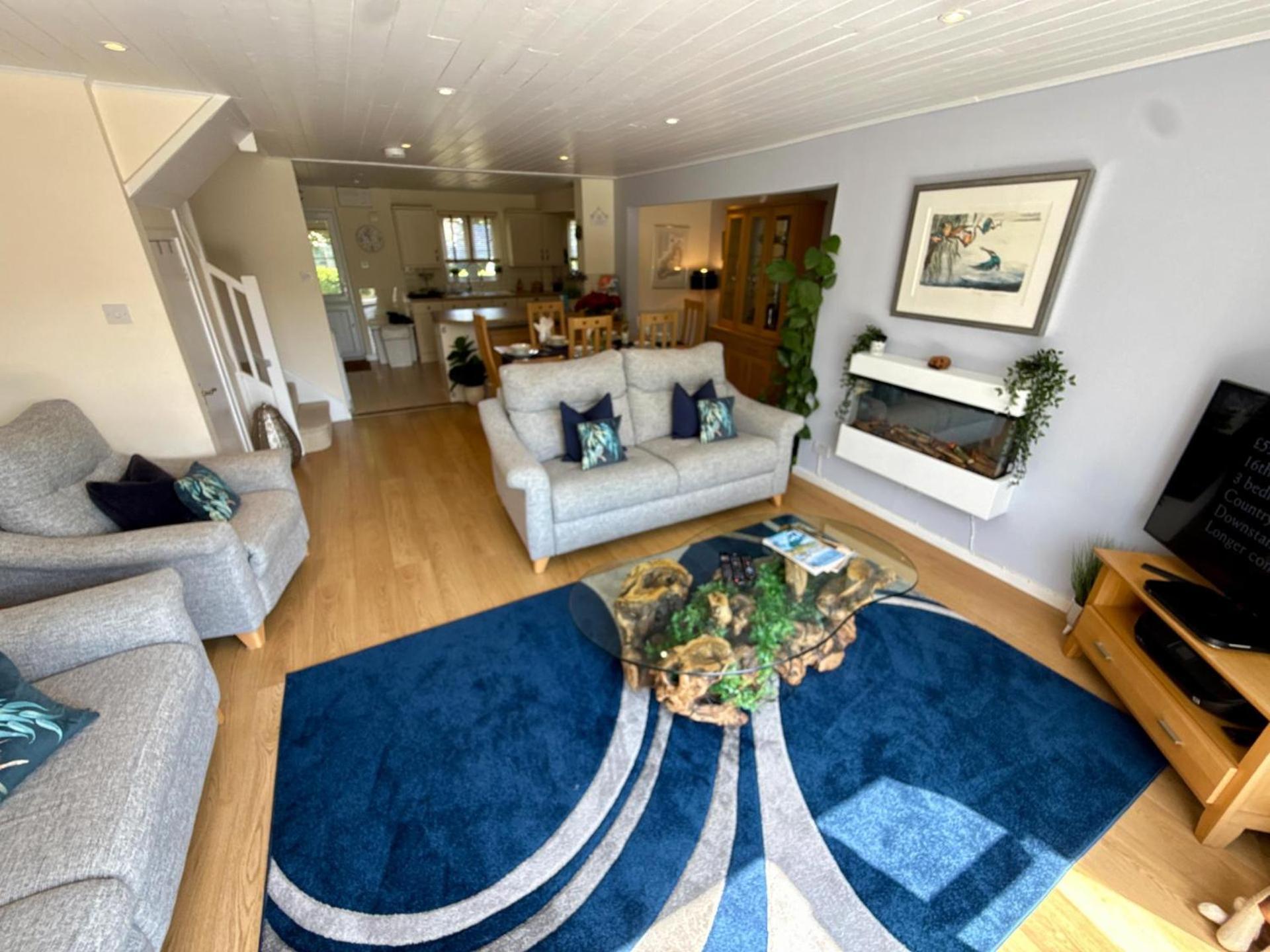 Luxury Kingfisher Lodge, Isis Lake, Within The Cotswold Waterpark Cirencester Ngoại thất bức ảnh